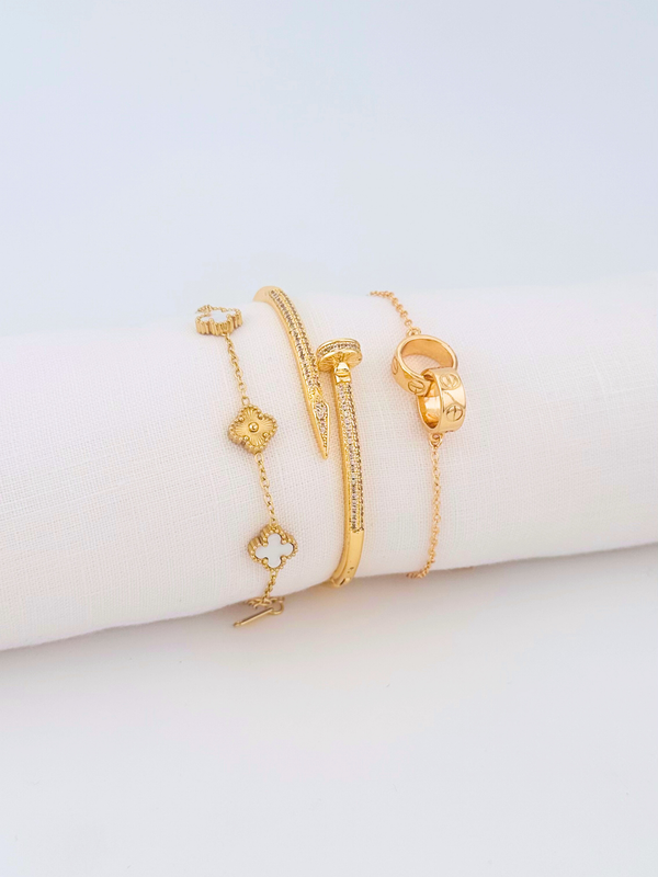 Juego Pulsera Arabe Dorada Clavo y Trebol Blanco PBA31